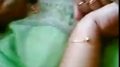 Olgun ev hanımı sürmek horoz evdeşikiş üzerinde özel seks video